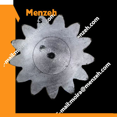 PC220-8 PC200-8 PC240 Wał przekładni z 13x55 zębami 206-26-73130 20Y-30-29130 702-16-73620 20Y-30-47130